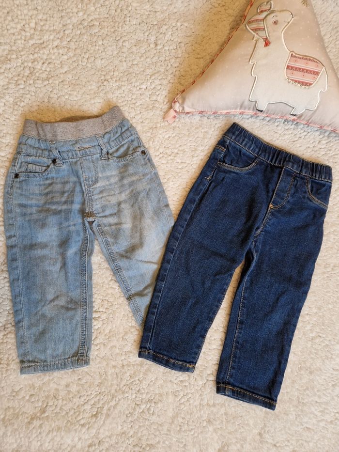 Lot 2 jeans 18 mois