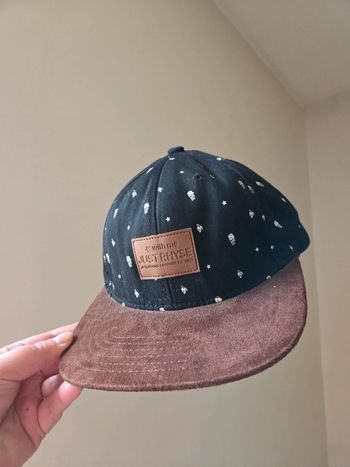 Casquette noir et marron