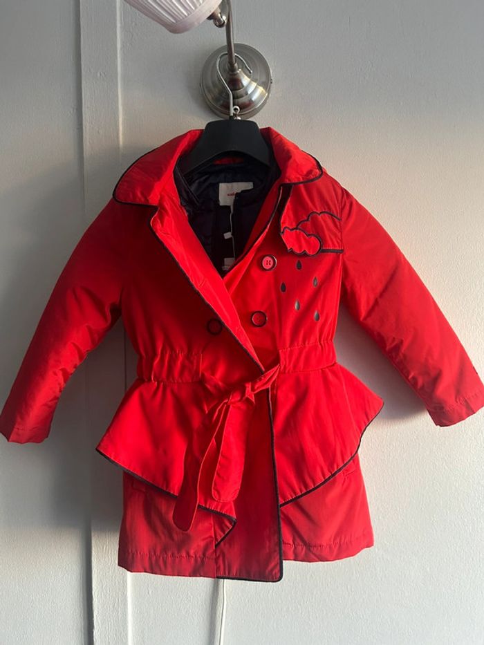 Blouson imperméable rouge Catimini collection Mary Poppins.