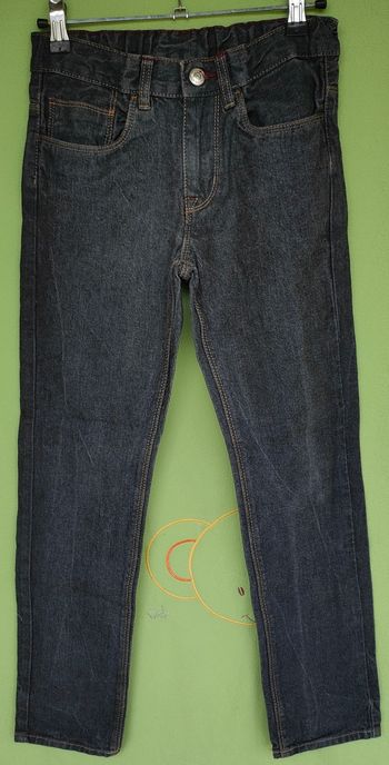 Jean taille 9/10 ans