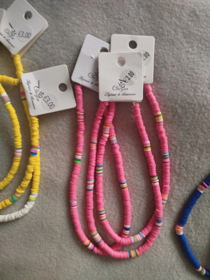 Lot colliers et bracelets neufs - photo numéro 3