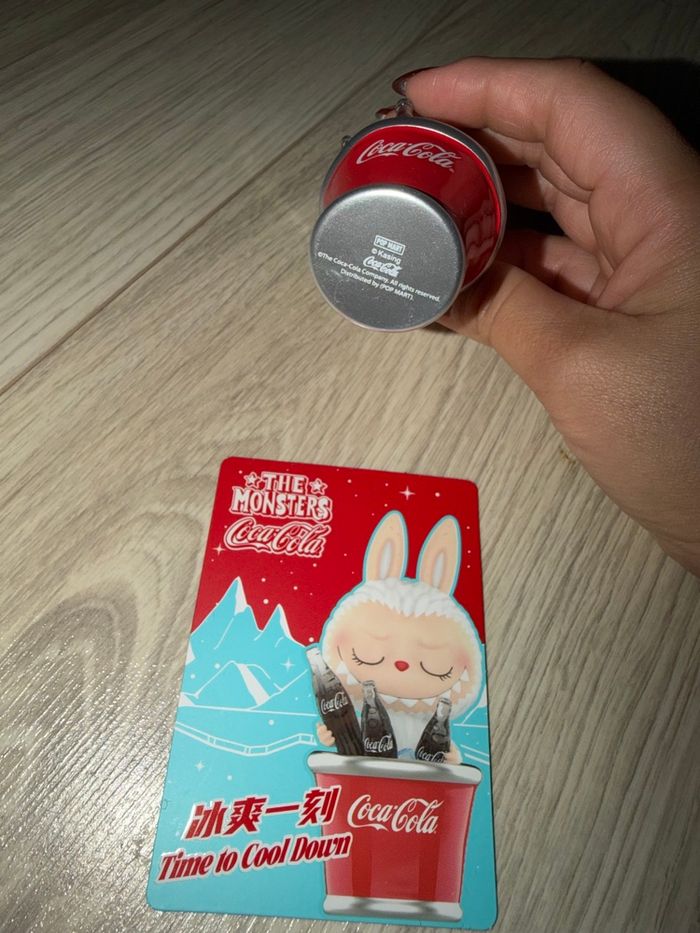 The monster Coca Cola figurines - - photo numéro 3