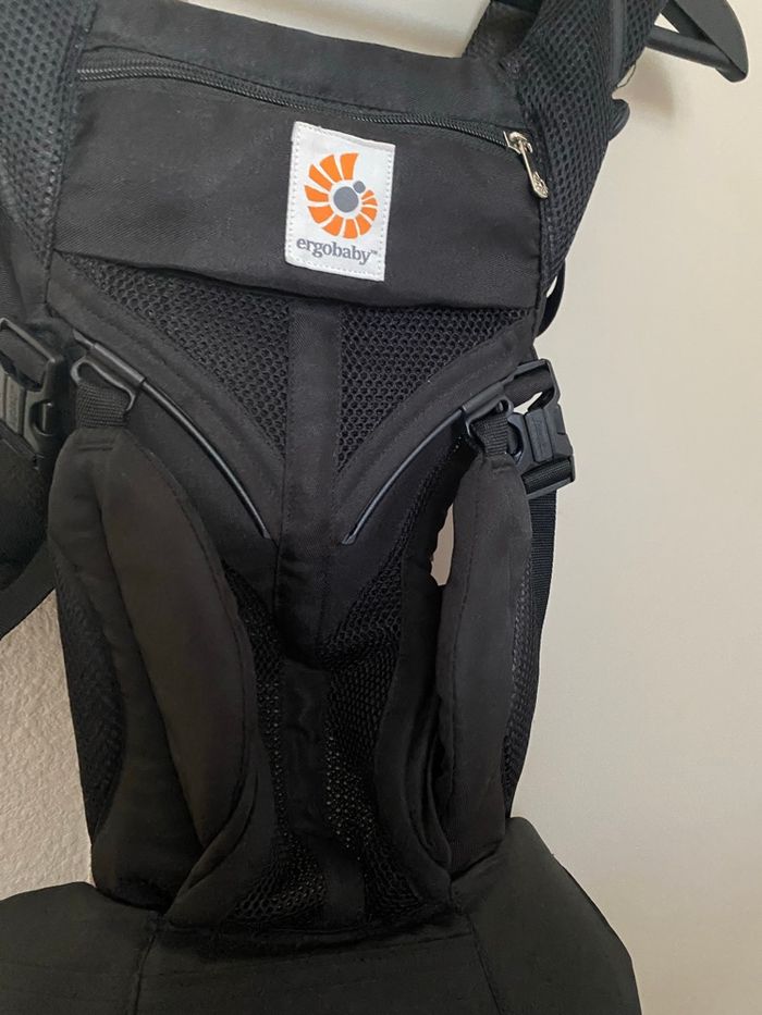 Porte bébé ergobaby coolair