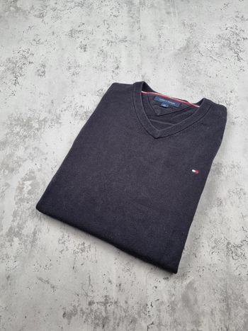 Pull col V Tommy Hilfiger noir Taille S