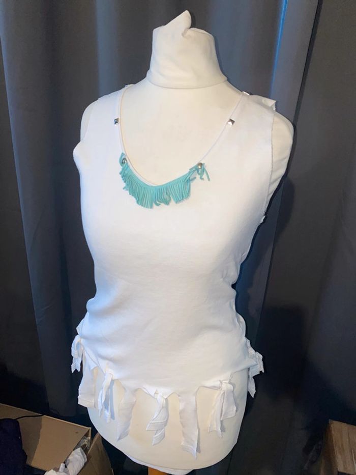 Jolie tee-shirts camaïeu taille 36 blanc et bleu