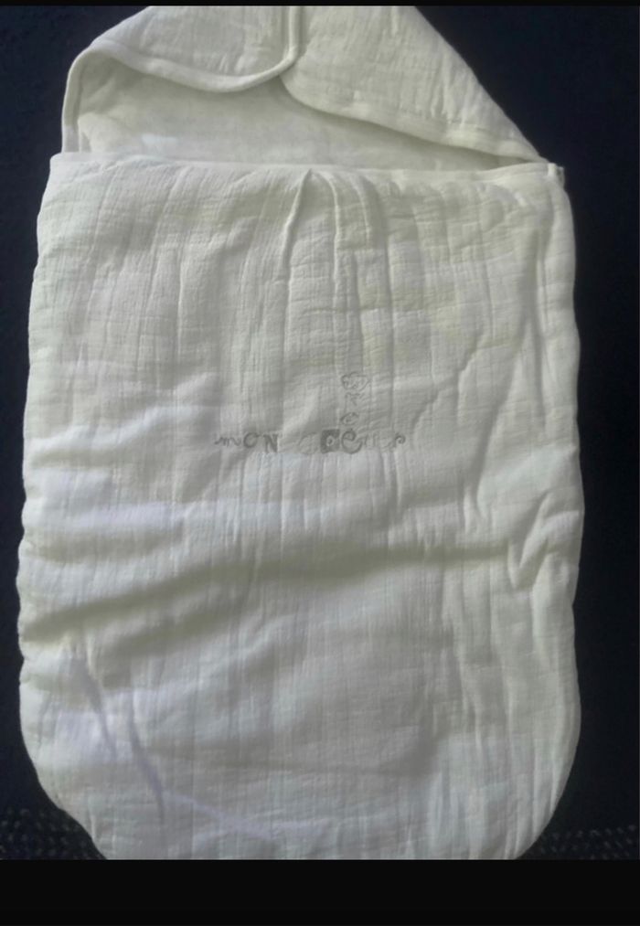 Nidange neuf , Petit bateau