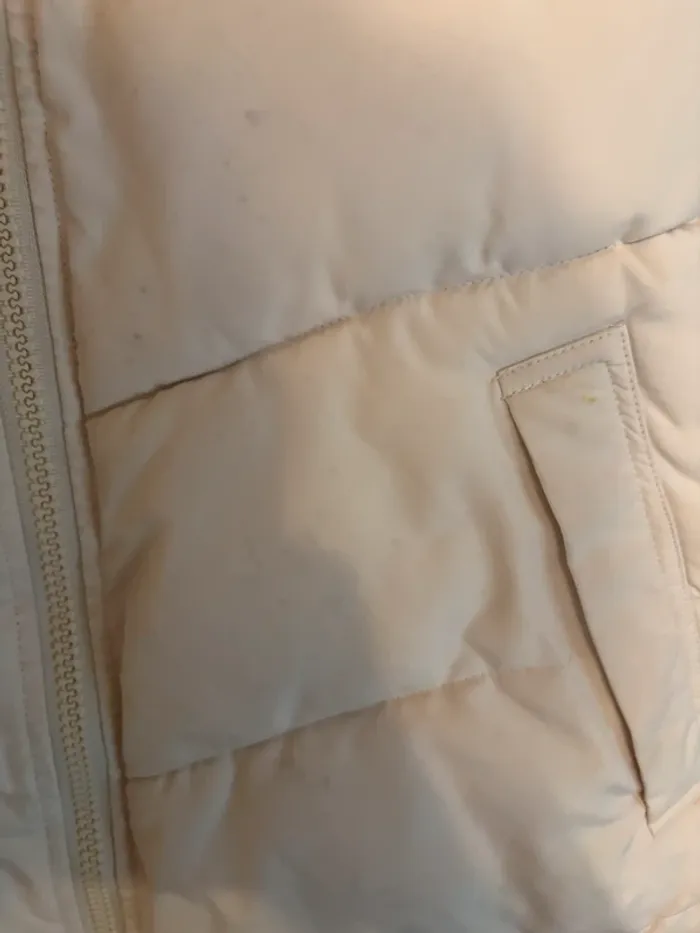 Doudoune sans manches beige, taché devant voir photo taille XL - photo numéro 2