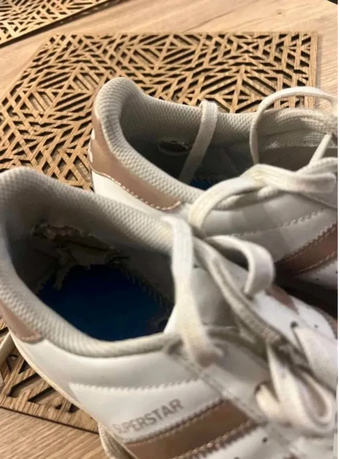 Basket  adidas  superstar  -  taille 40 - photo numéro 4