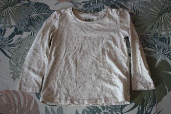 Tshirt manches longues en blanc à points dorés en 4 ans de C&A