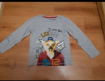 Tee-shirt manche longue garçons taille 7/8 ans