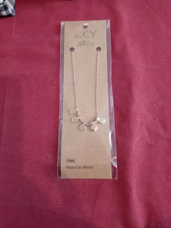 Collier avec pendentif