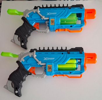 2 pistolet x shot + 5 munitions