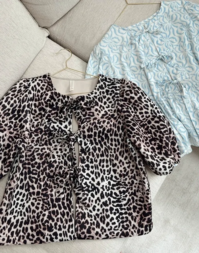 Blouse léopard tendance à noeuds - photo numéro 2