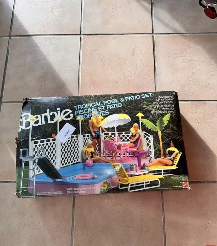 Barbie  Piscine et patio tropiques / Tropical pool & patio set - photo numéro 2