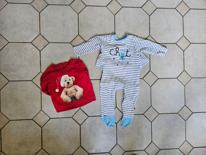 Lot de vêtements 24 mois