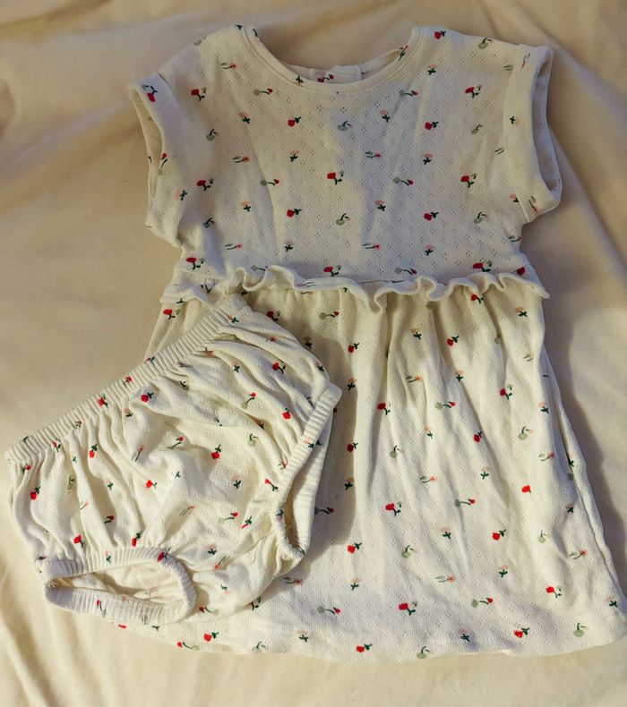 Ensemble robe + culotte bébé