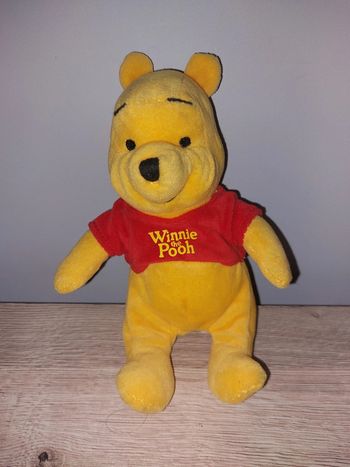 Petite peluche Winnie l'ourson