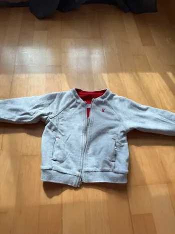 Gilet/ veste réversible okaidi taille 23 mois