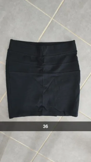 Jupe noir élastique