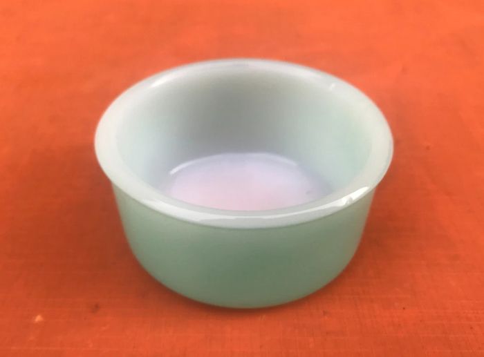 Années 1960  5 ramequins  Verre opalin coloré  Flanc Lyonnais  Arcopal France - photo numéro 5