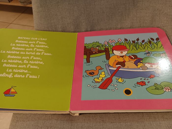 Livre sonore T'choupi chante les premières comptines - photo numéro 9