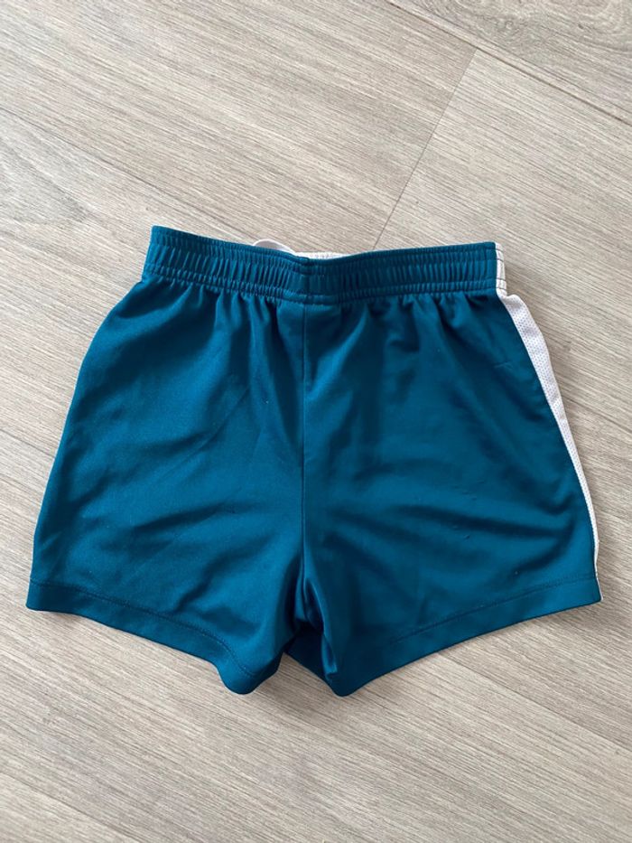 Nike short 6 / 7 ans - photo numéro 3