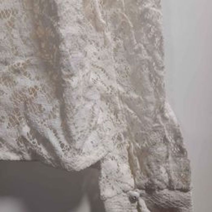 Chemisier à dentelle beige - photo numéro 9