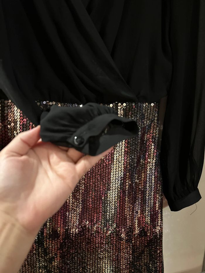 Robe de soirée décolletée - photo numéro 5