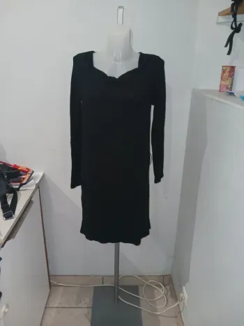 Robe noir T46
