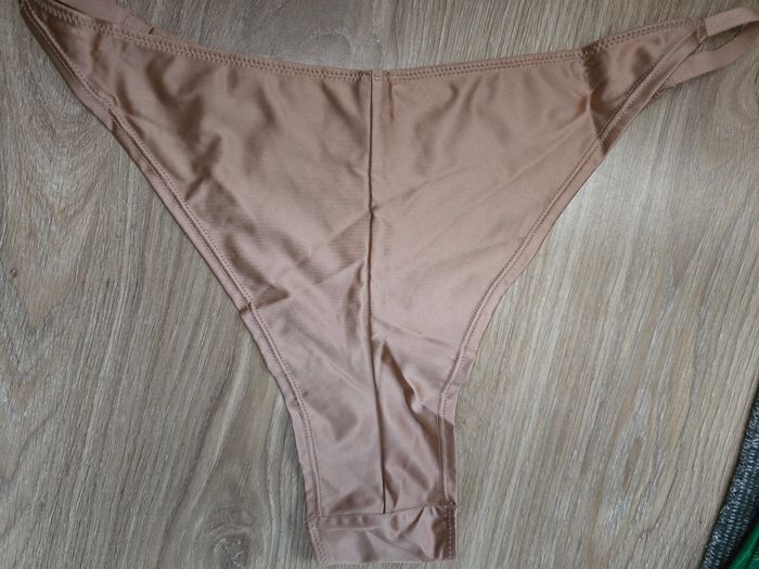 Tanga effet satiné - photo numéro 2
