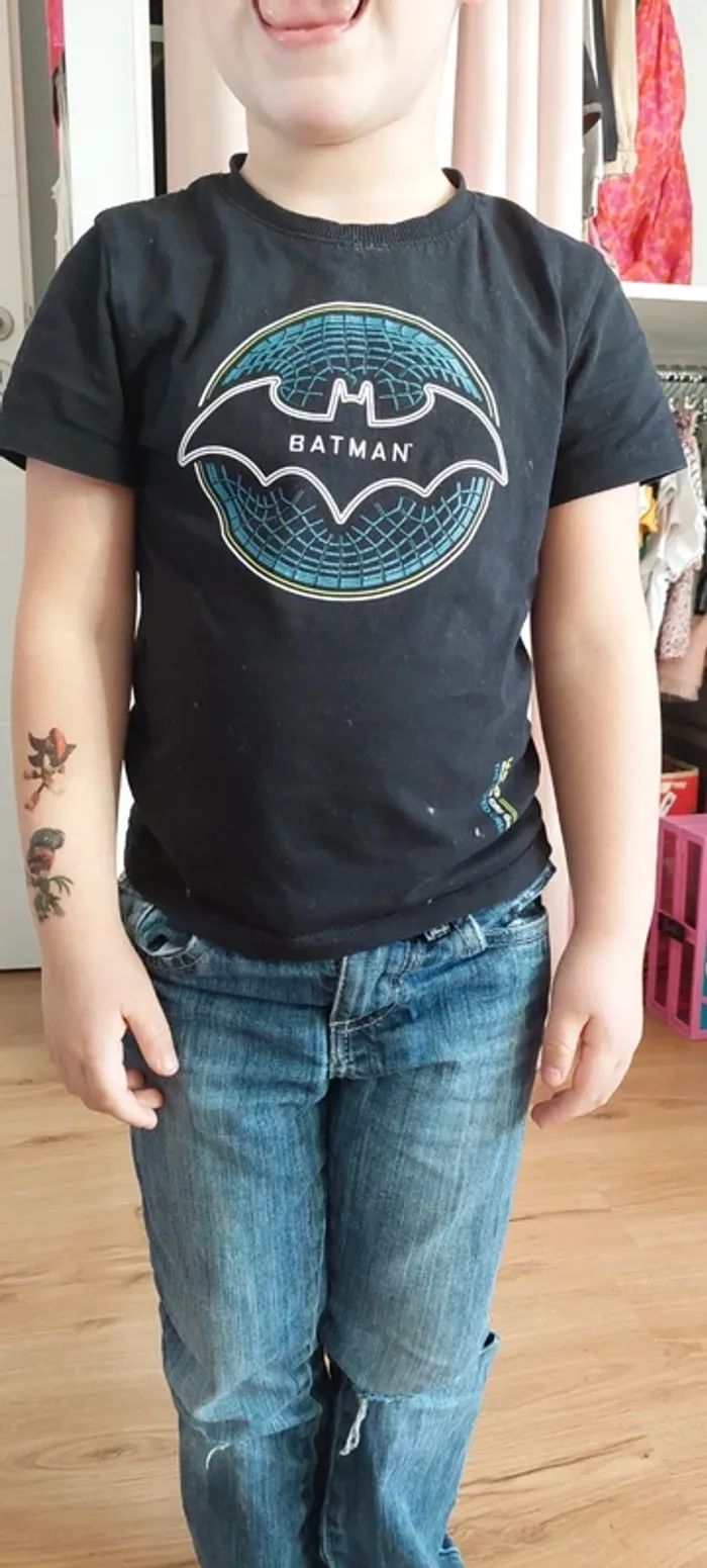 T-shirt