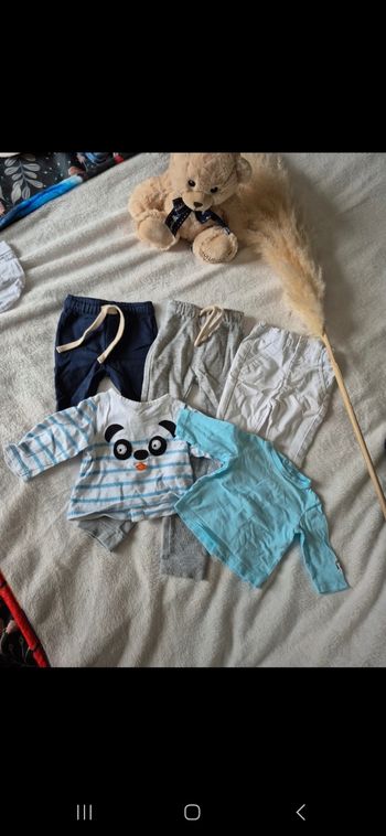 Lots vêtements 1 mois