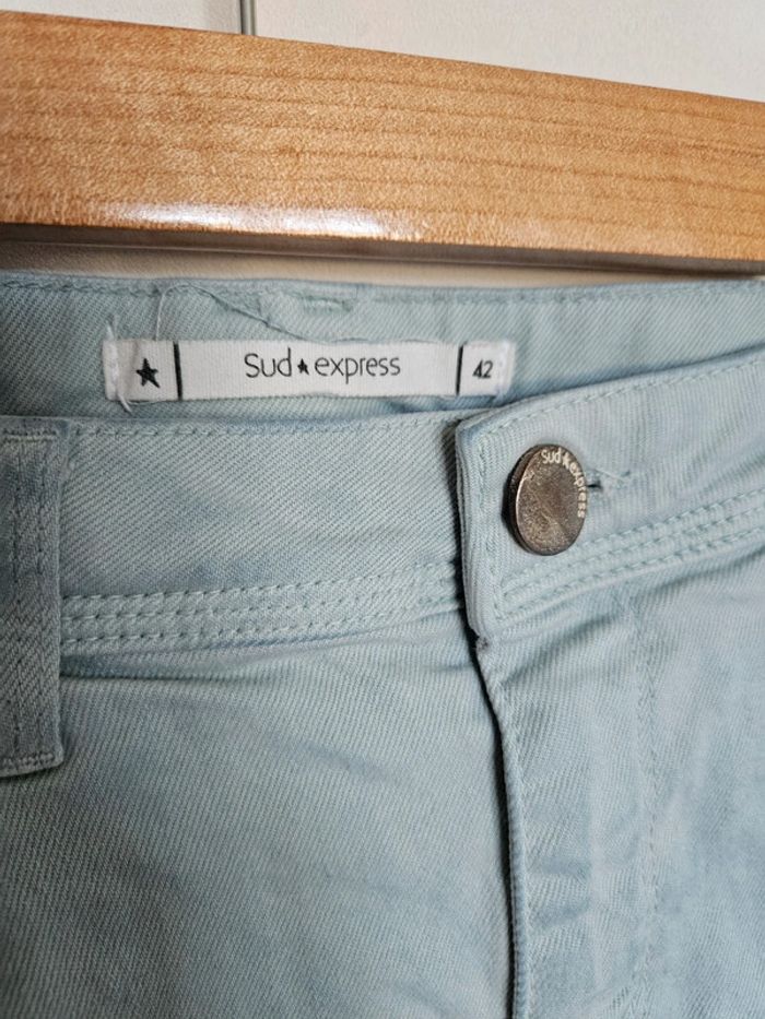 Short Sud Express taille 42 - photo numéro 2