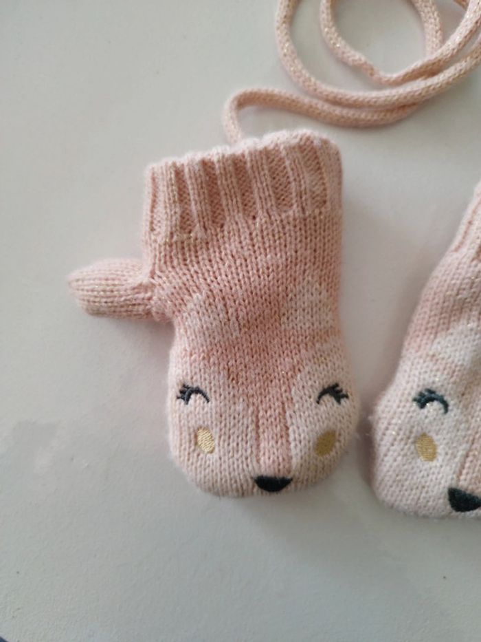 Gants / mouffle , bébé fille rose pailleté taille 3/6 mois de chez Orchestra - photo numéro 3