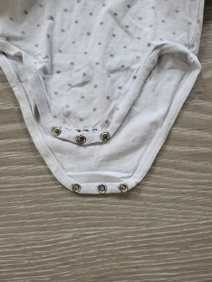 Lot vêtements 12 mois - photo numéro 3