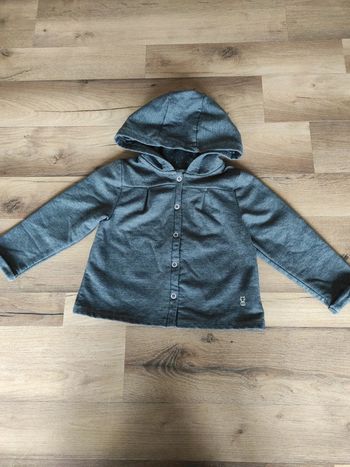 Veste légère ou gilet à capuche 3 ans en TBE