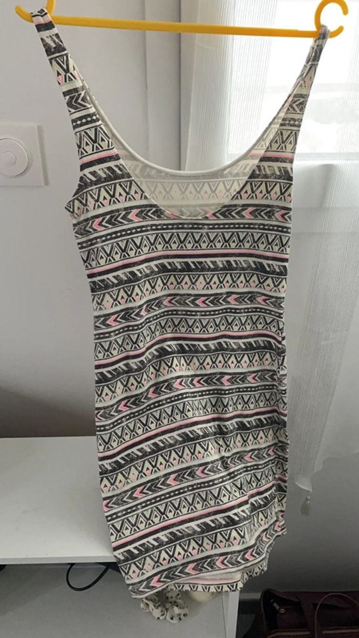 Robe moulante - photo numéro 3