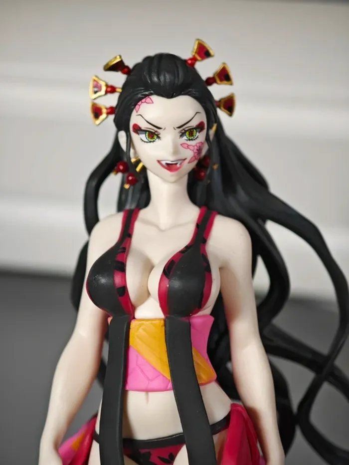 Figurine Demon Slayer / Kimetsu no Yaiba : Daki Bandai Banpresto 18cm avec boîte - photo numéro 6