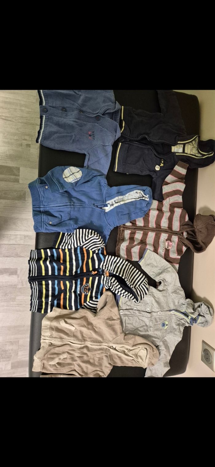 Lot vêtements 18 mois - photo numéro 4