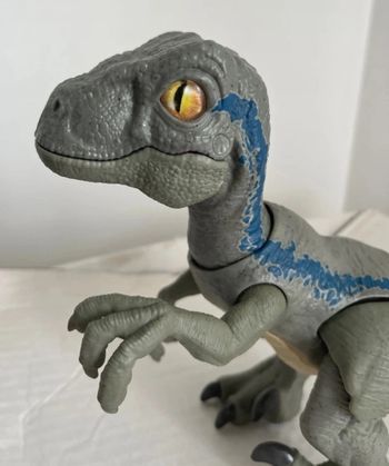 Bébé blue Velociraptor Jurassic World