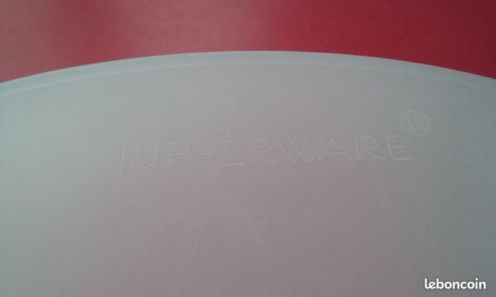 Boîte de conservation triangle Tupperware - photo numéro 3
