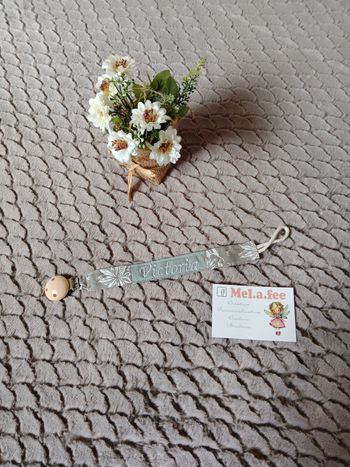 Attache tétine personnalisée