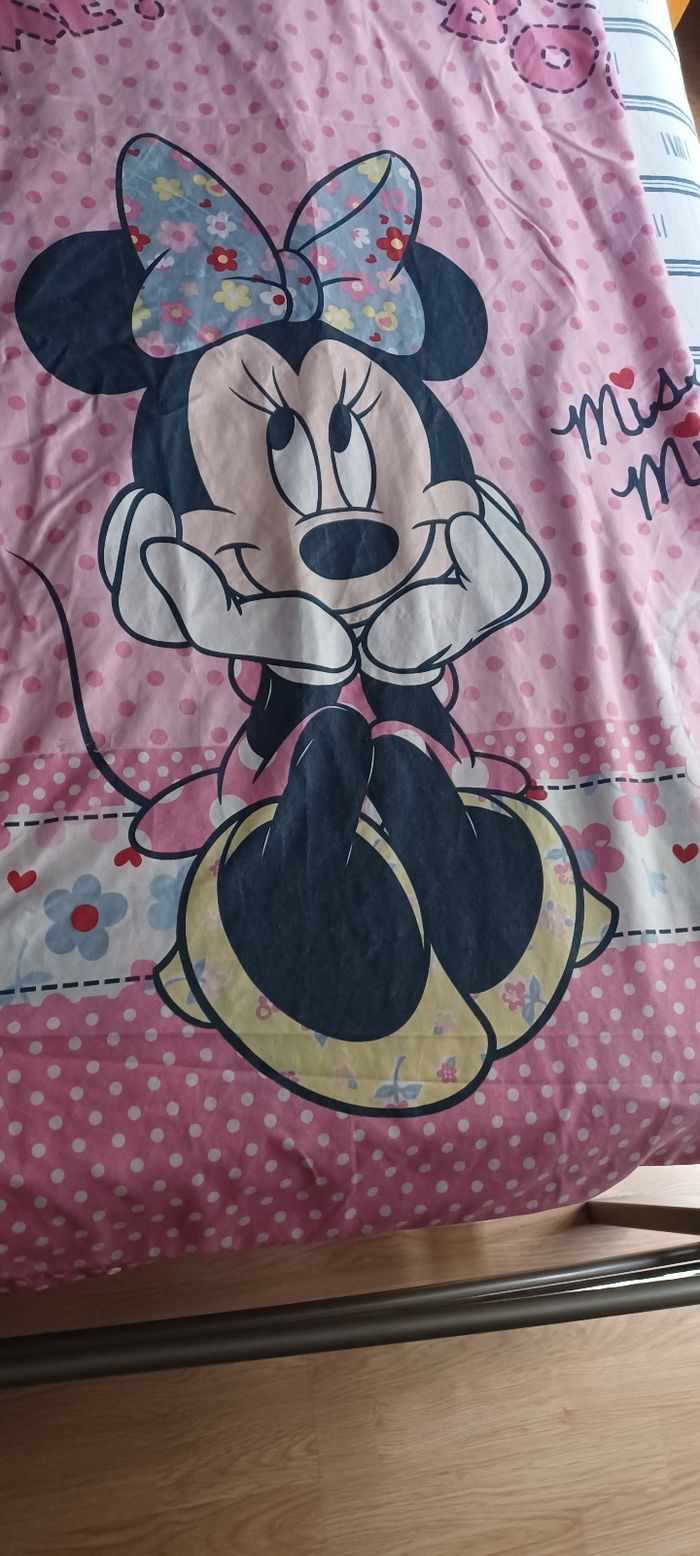 Très jolie housse de couette Une personne sans taie - photo numéro 5
