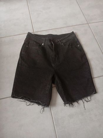 Short jean noir
