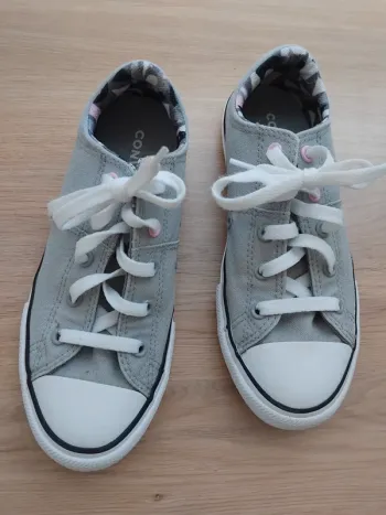 Converses fille