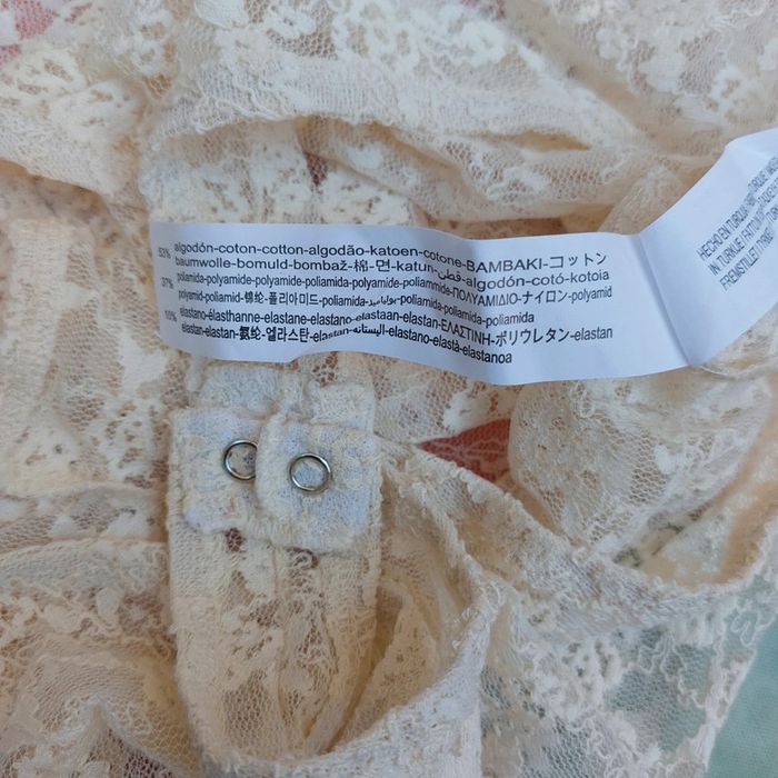 Joli body neuf dentelle - photo numéro 4
