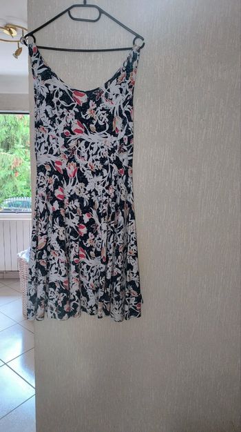 Robe fluide et douce parfait état