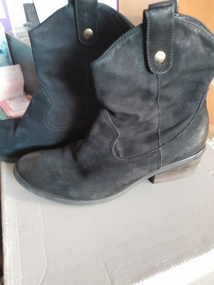 Bottines noires en daim taille 36 - photo numéro 4