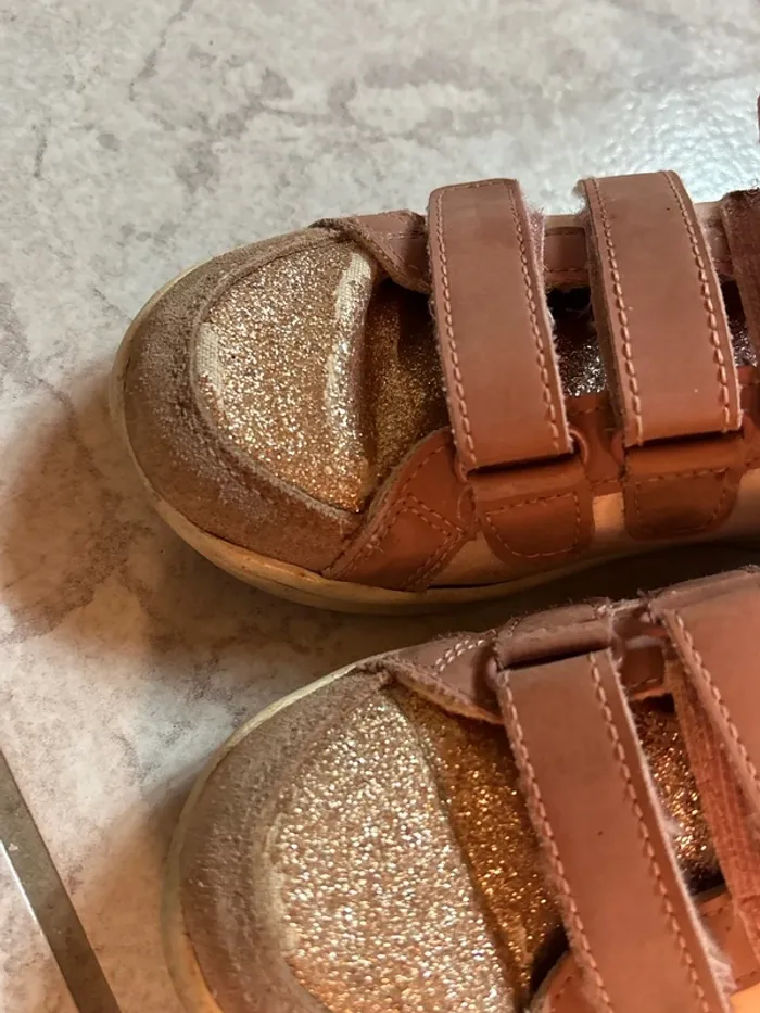 Chaussure rose à paillette - photo numéro 3