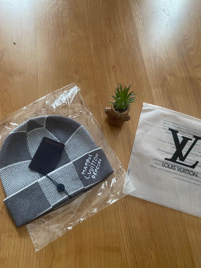 Bonnet L V Gris - photo numéro 4